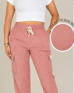 pantalon tipo cargo rosa